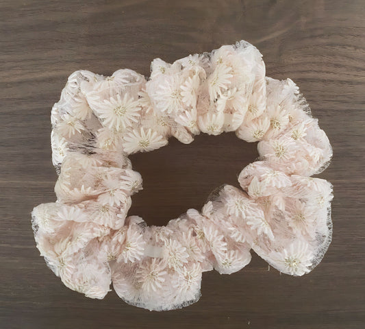 DAYSI HAIR SCRUNCHIE